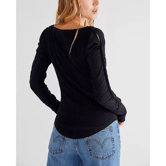 Free People Daisy Chain Cuff long sleeve tee in black - Picture 2 of 7